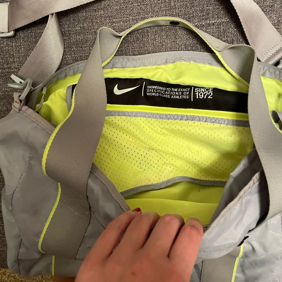 Nike Workout Bag - Picture 4 of 4